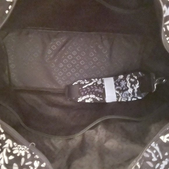 Vera Bradley Medium Traveler Bag in Paisley Noir - Picture 3 of 9